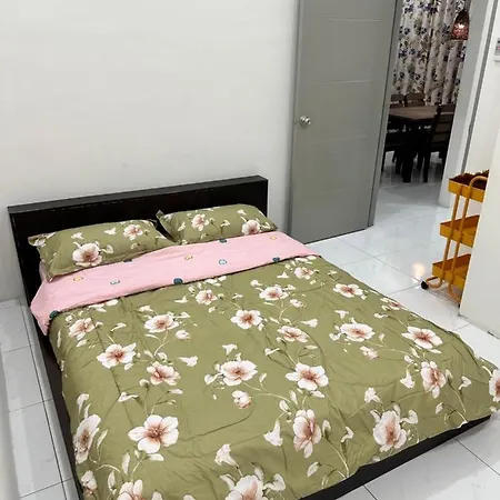 Aisy Guest House - Musllm Only Kangar Exterior photo